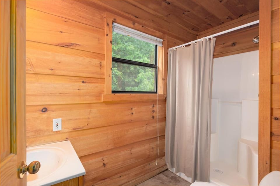 Tennessee Lodge House in Pigeon Forge