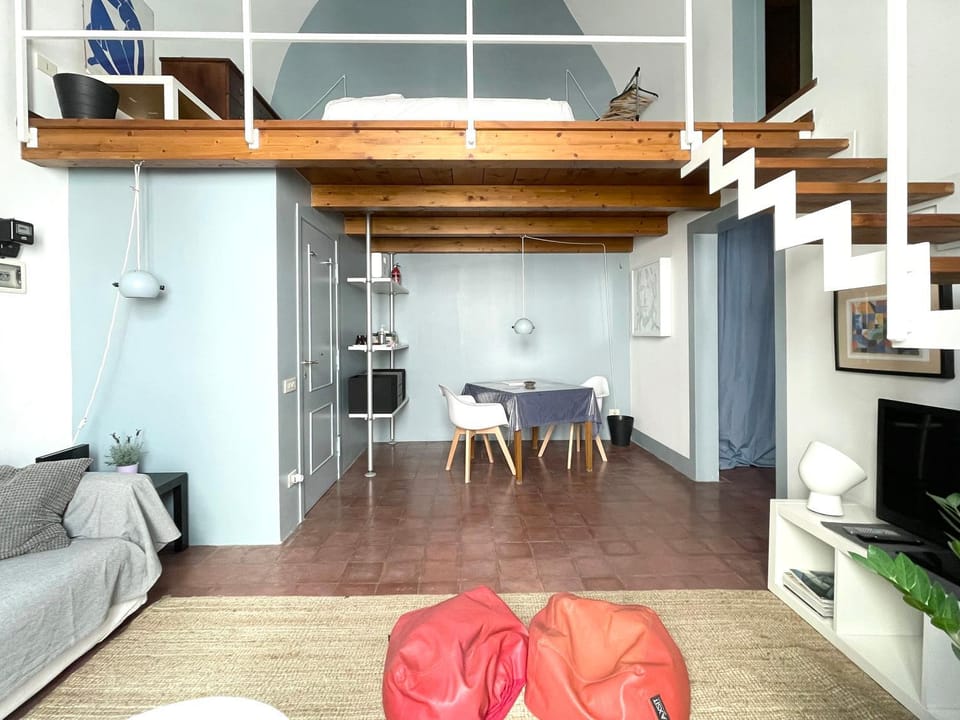 TV and multimedia, Living room, Dining area