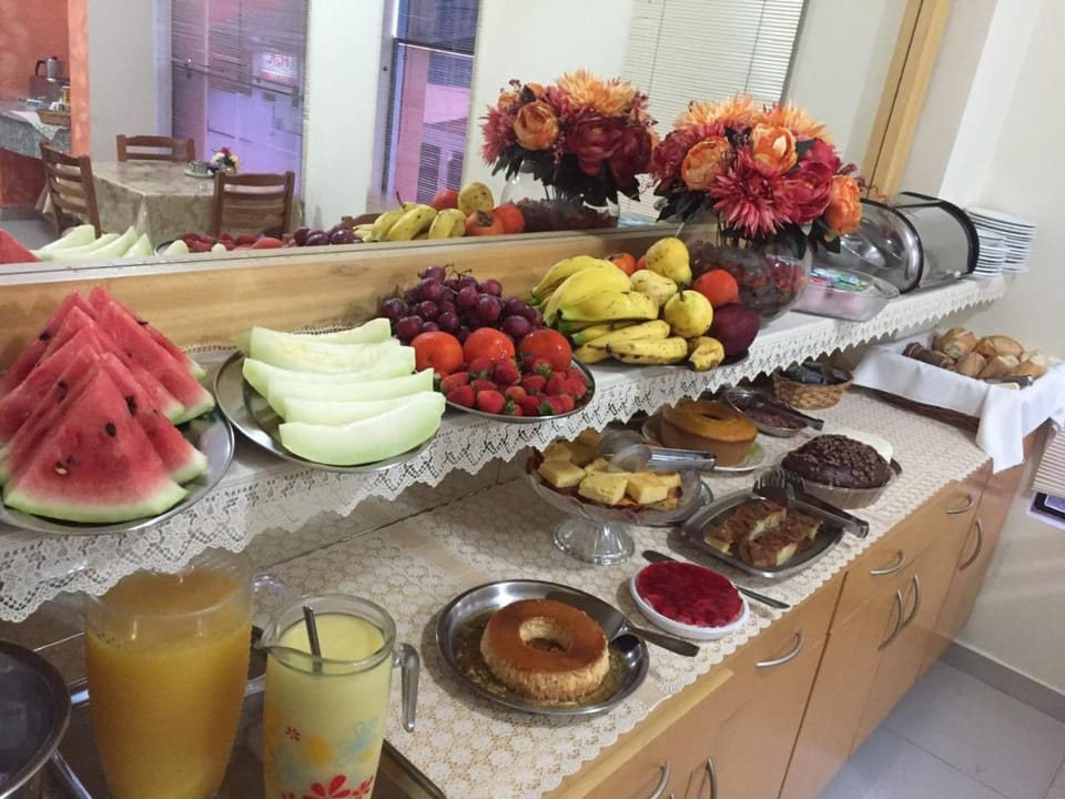 Breakfast, Buffet breakfast