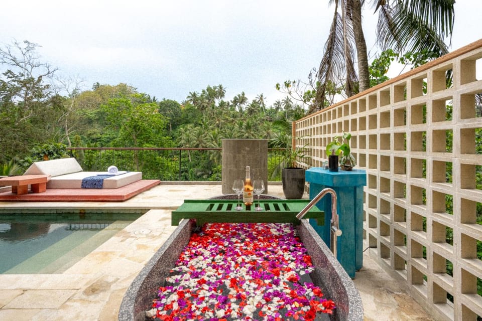 Day, Natural landscape, View (from property/room), Balcony/Terrace, Pool view, Swimming pool