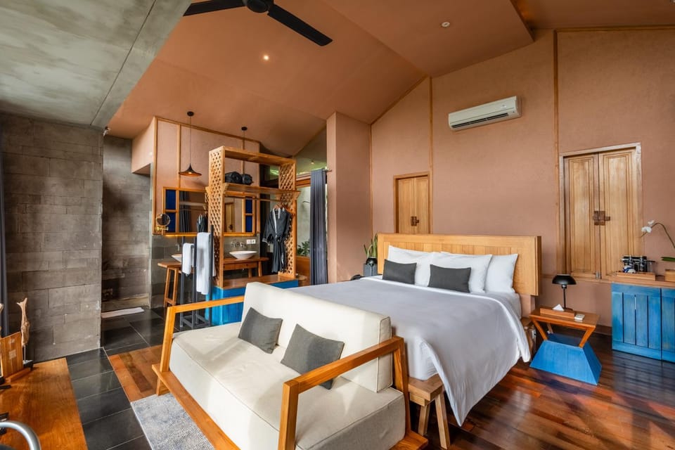 Bed, Bedroom, air conditioner