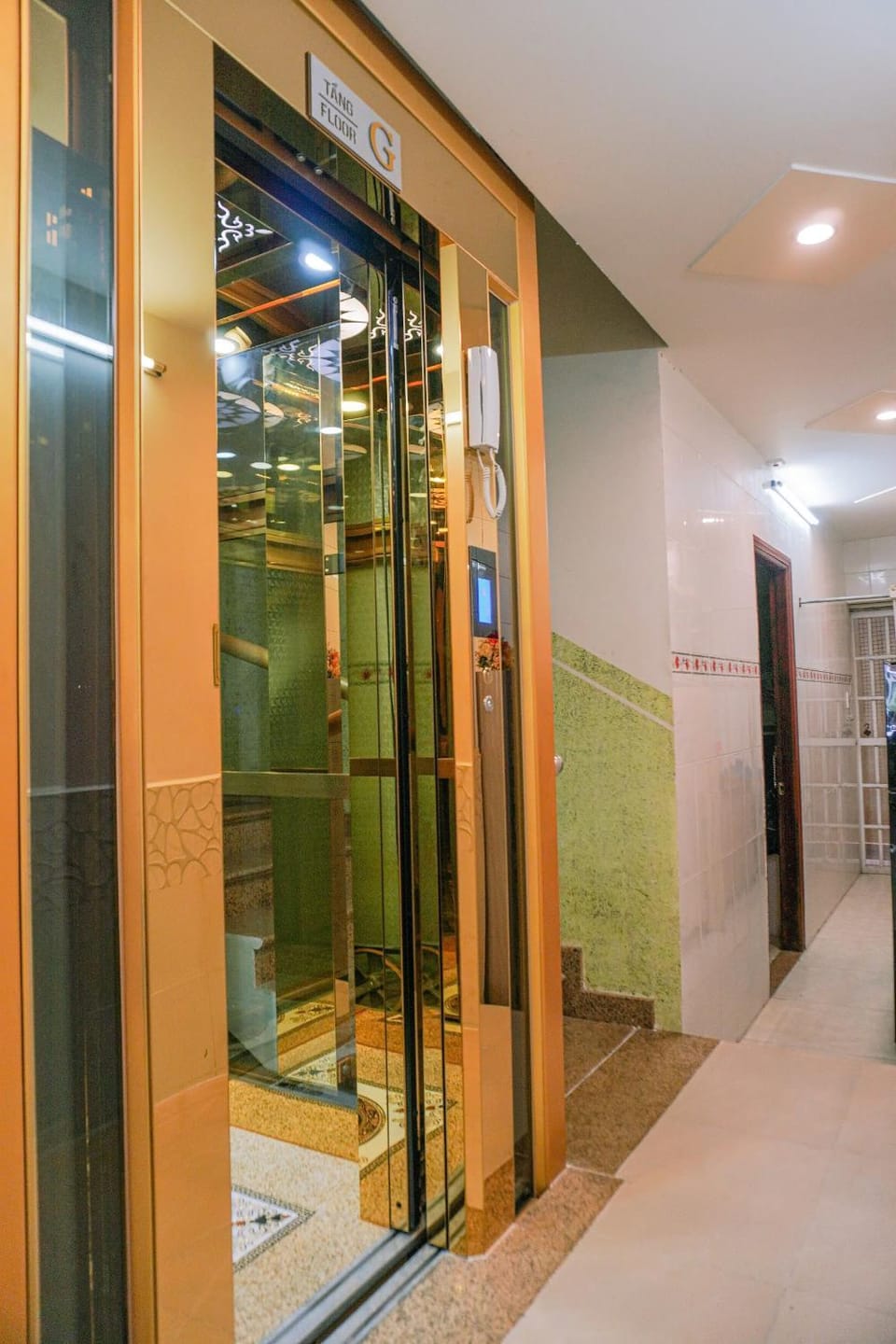 elevator