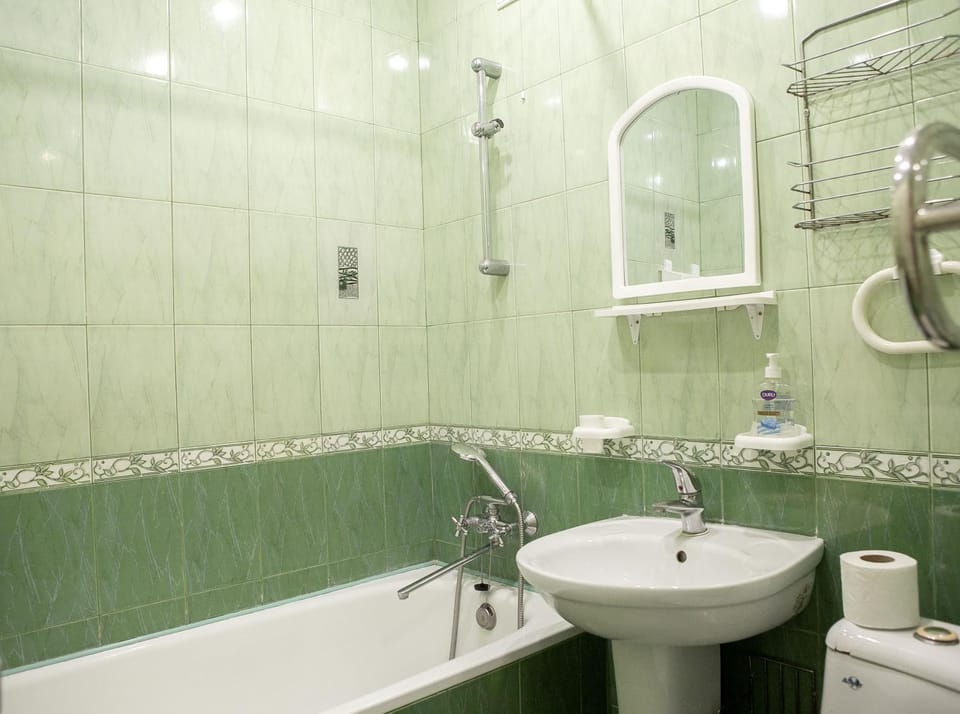 Bathroom, Bath