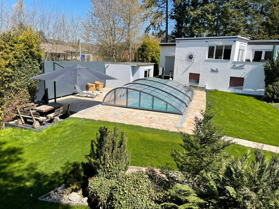 Property building, Swimming pool