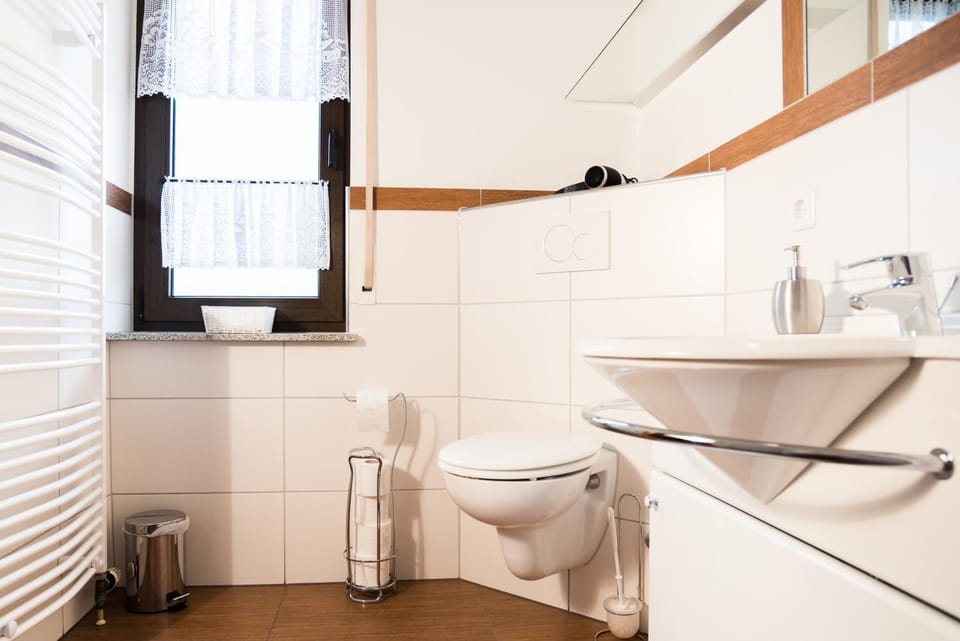 Toilet, Bathroom, Photo of the whole room, Decorative detail