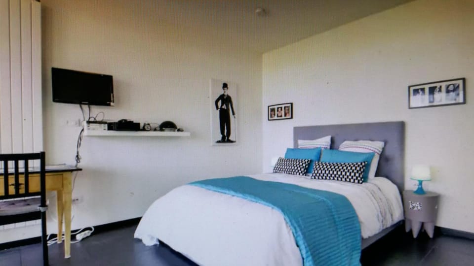 TV and multimedia, Bedroom