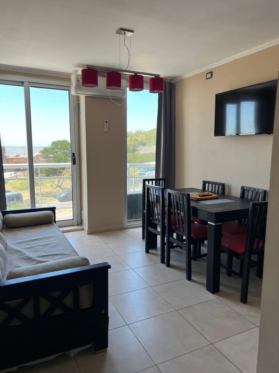 View (from property/room), Kitchen or kitchenette, Dining area