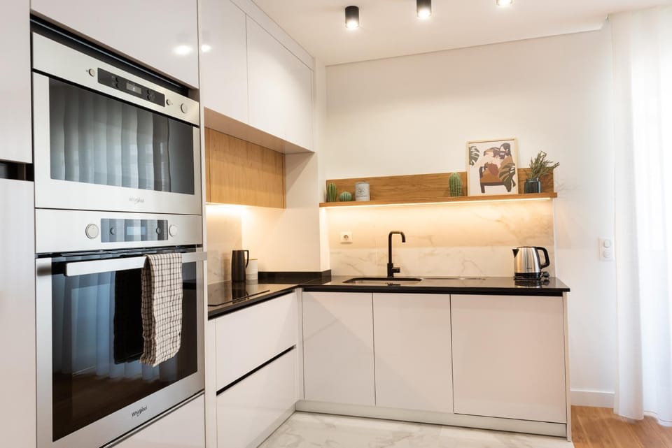 Kitchen or kitchenette, kitchen