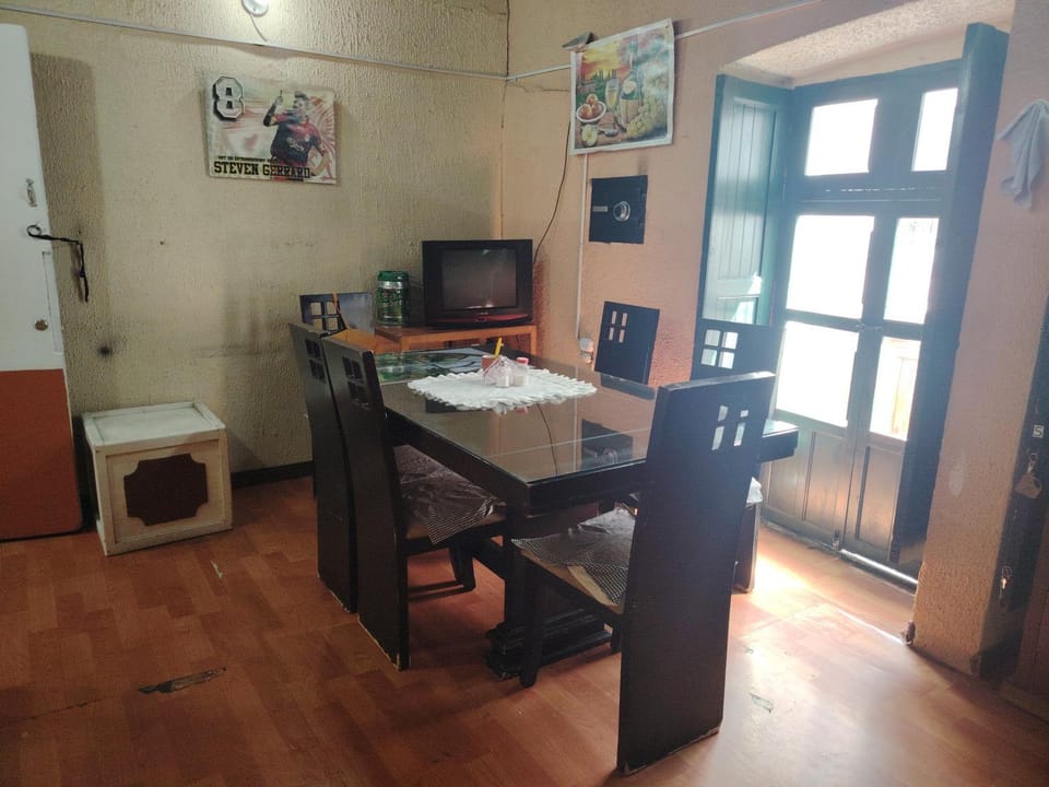Hostal Latitud Ecuem Bed and Breakfast in Quito
