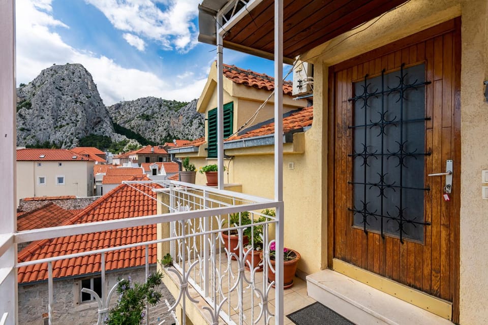 Balcony/Terrace, City view