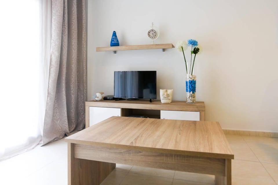 TV and multimedia, Dining area
