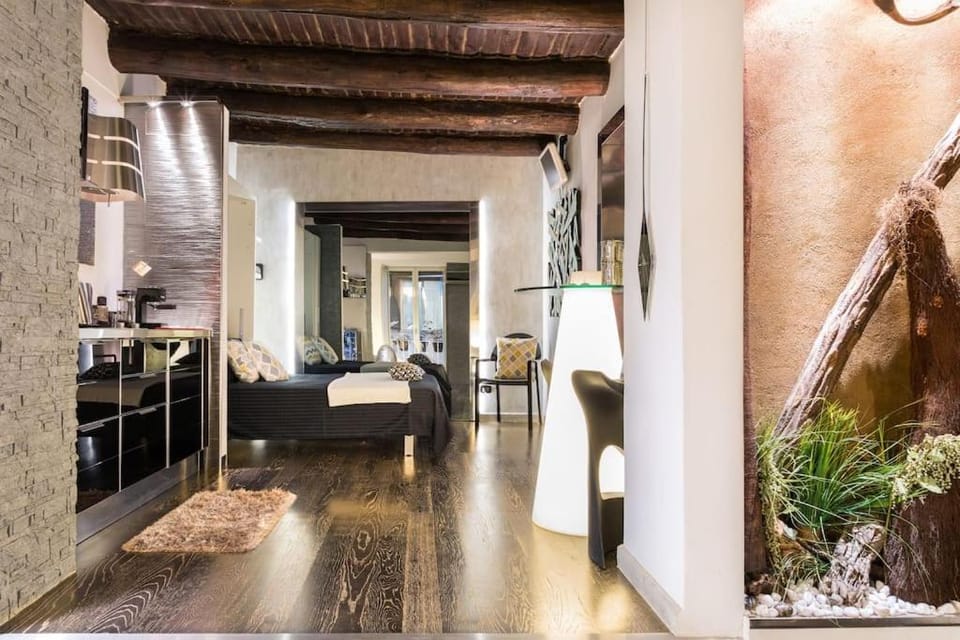 Art Inn Centro Apartment in Naples