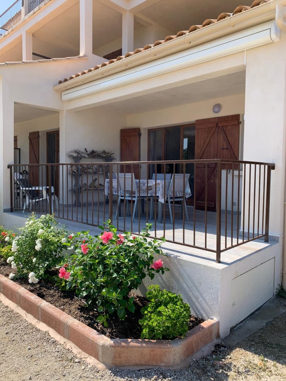 Facade/entrance, Balcony/Terrace