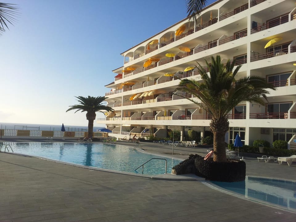 On site, Sea view, Swimming pool