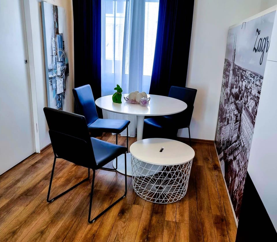 Octagon Main Square Apartment Apartment in City of Zagreb