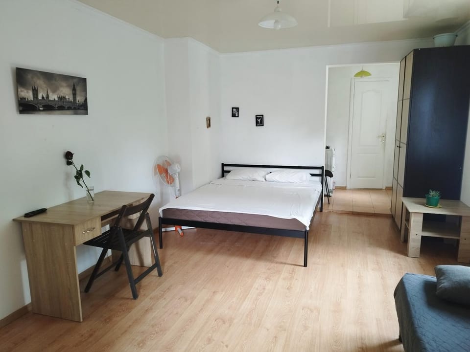 Apartments center - Затишні апартаменти в центрі біля ЦУМа Apartment in Ukraine