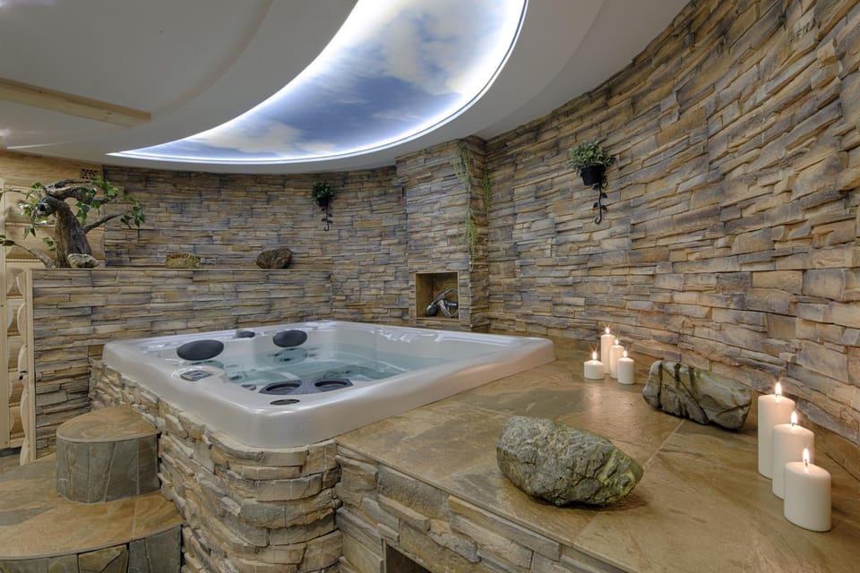 Hot Tub, Spa and wellness centre/facilities