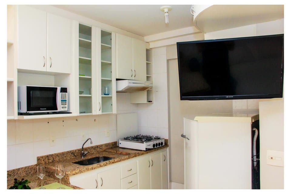 TV and multimedia, Coffee/tea facilities, Kitchen or kitchenette, minibar, oven, stove