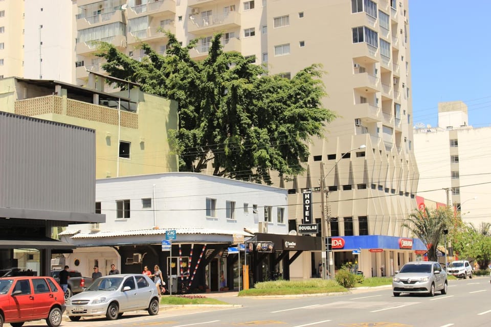 Property building, Neighbourhood