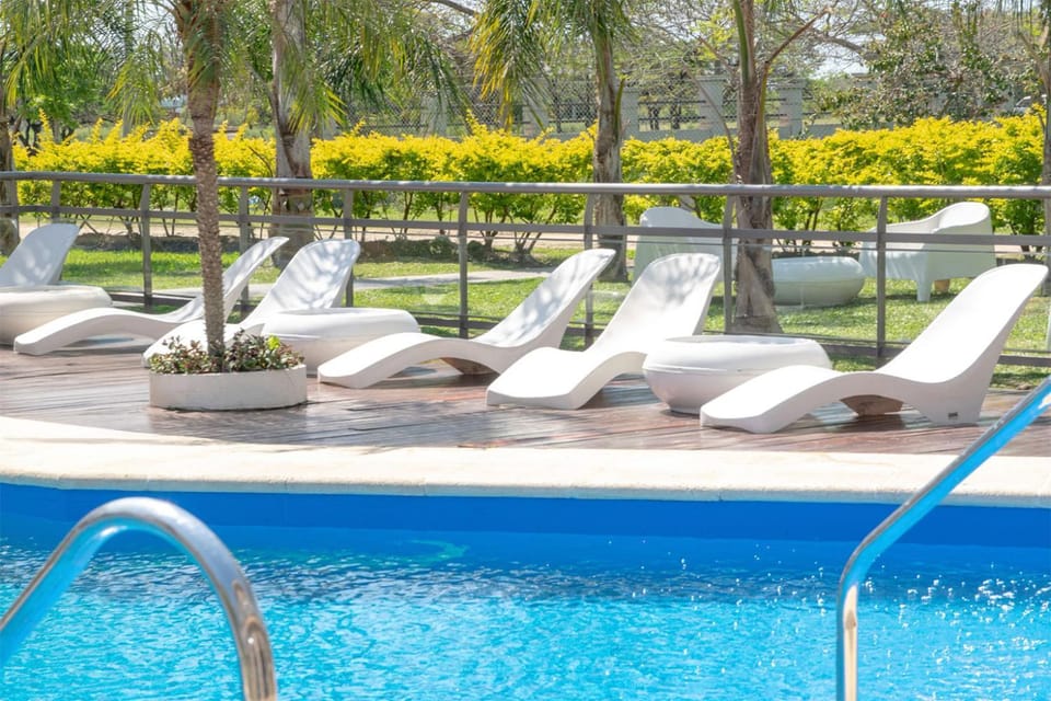 Day, Garden, Garden view, Pool view, Swimming pool, sunbed