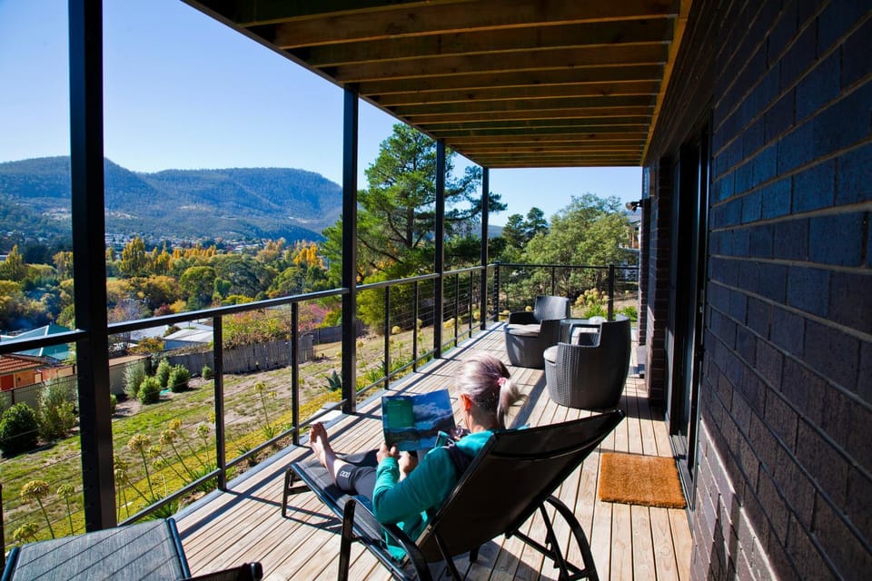 Balcony/Terrace, Mountain view