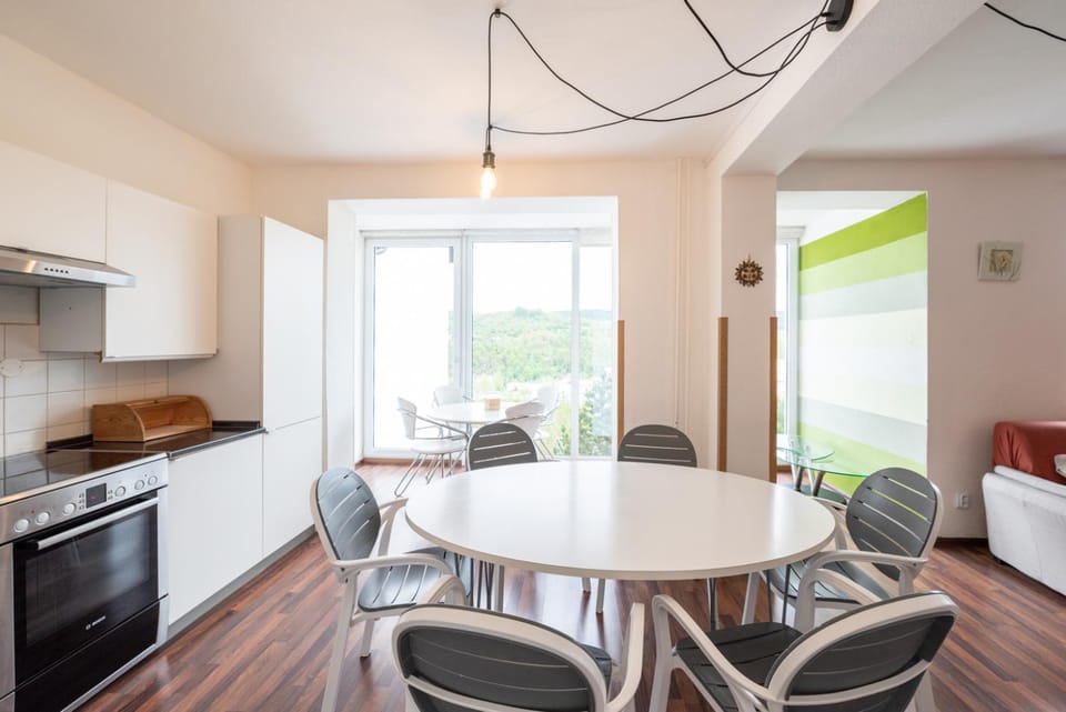 Kitchen or kitchenette, Living room, Dining area