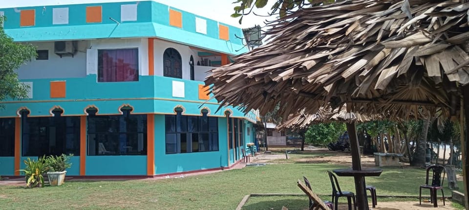 Sea View Beach Hotel Hotel in Sri Lanka