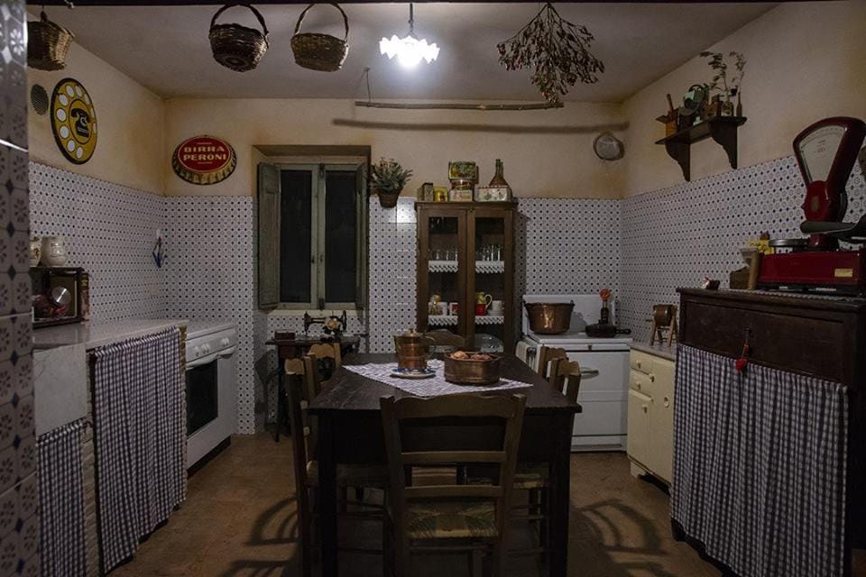 Dining area, Communal kitchen