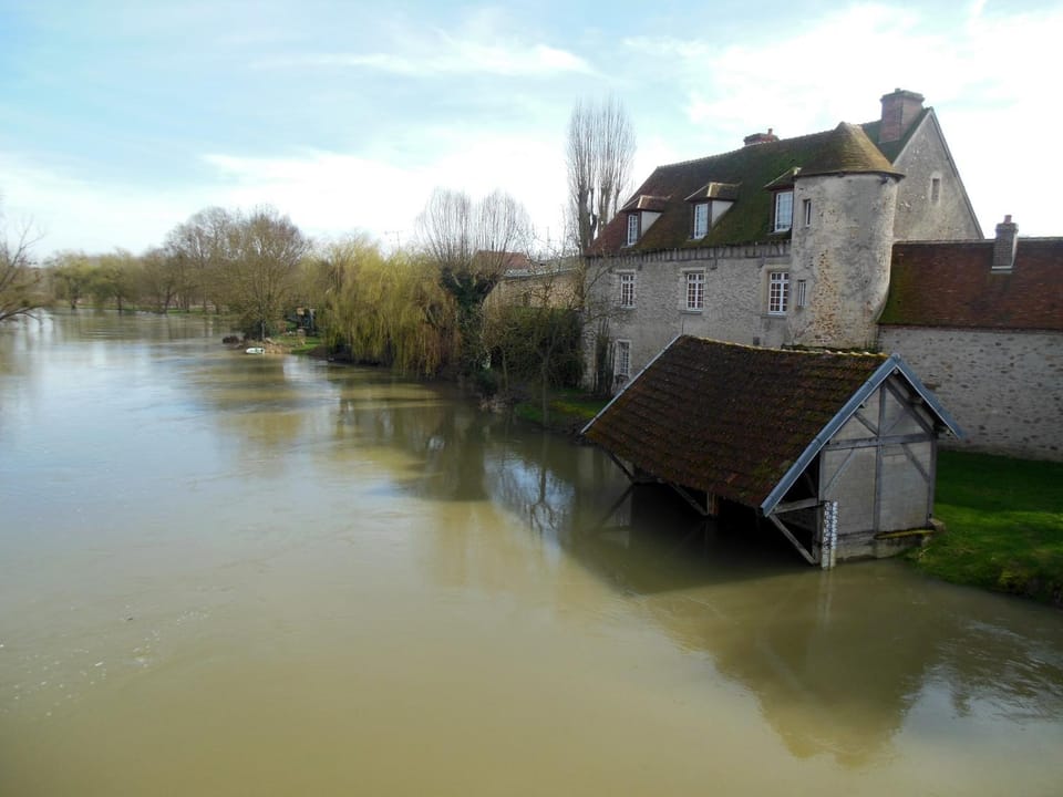Landmark view, River view