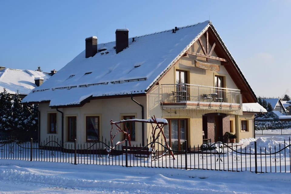 Gościniec Klejnot Bed and Breakfast in Pomeranian Voivodeship