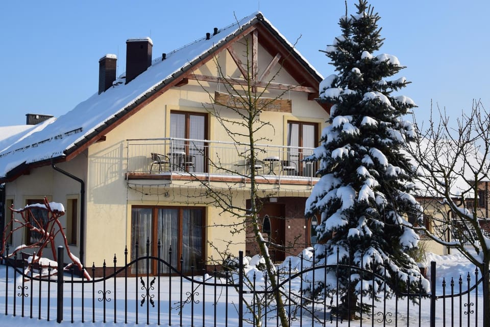 Gościniec Klejnot Bed and Breakfast in Pomeranian Voivodeship