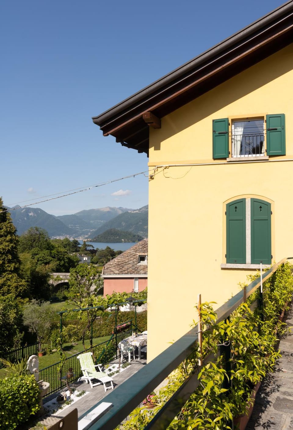 Property building, Mountain view