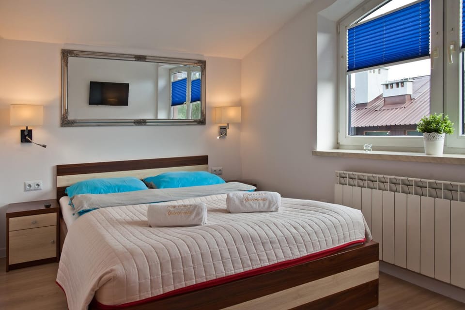 TV and multimedia, Decorative detail, Bedroom