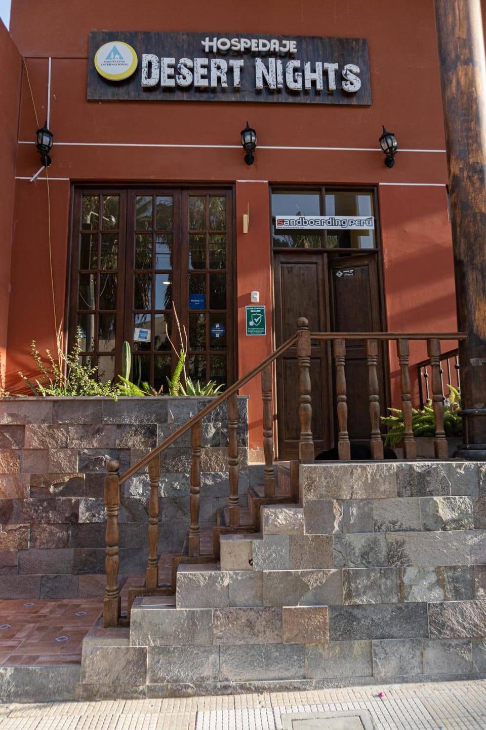 Facade/entrance