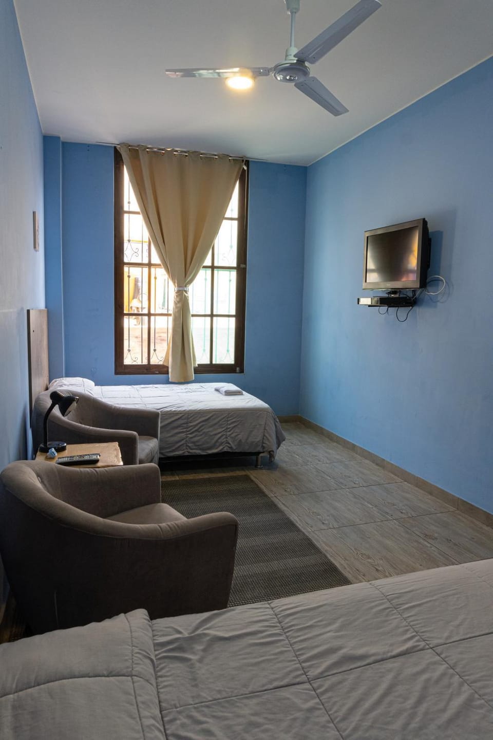 Bed, TV and multimedia, Photo of the whole room, Evening entertainment, Bedroom