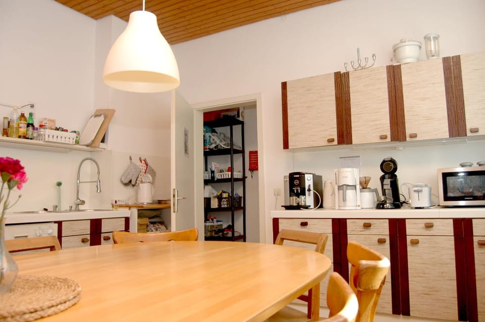 Restaurant/places to eat, Dining area
