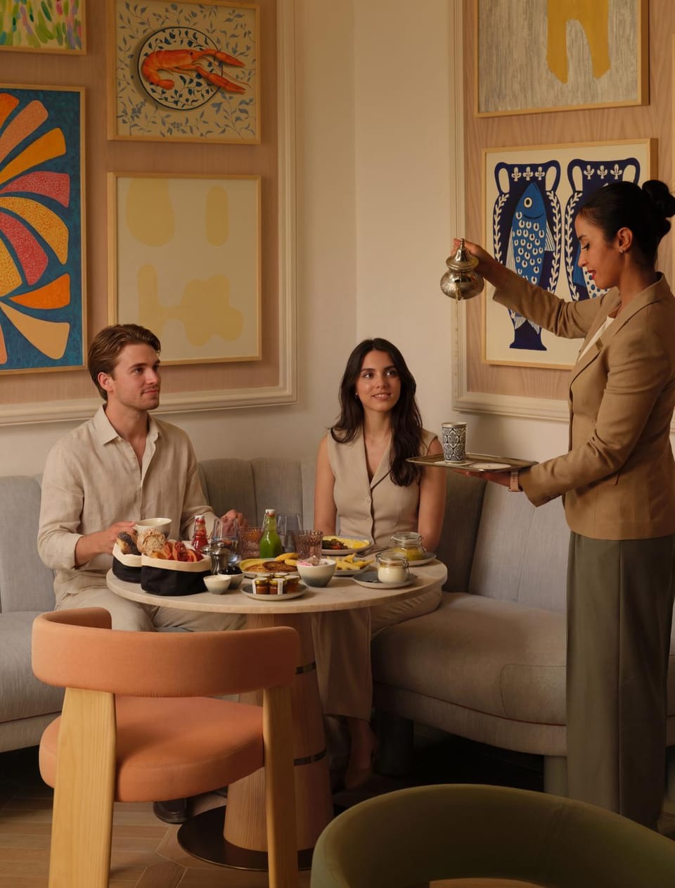Restaurant/places to eat, People