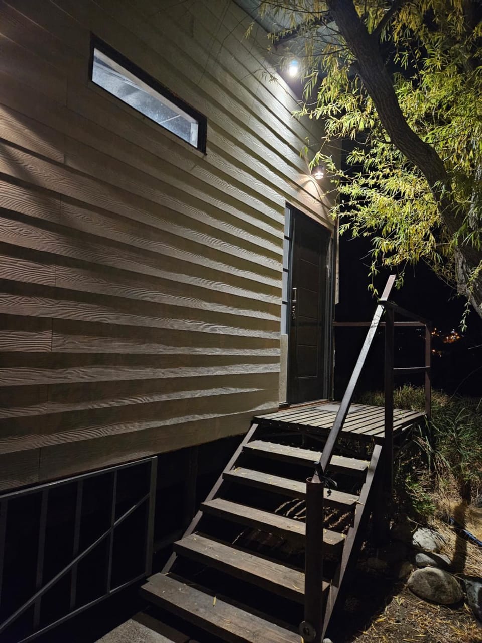 Facade/entrance, Night