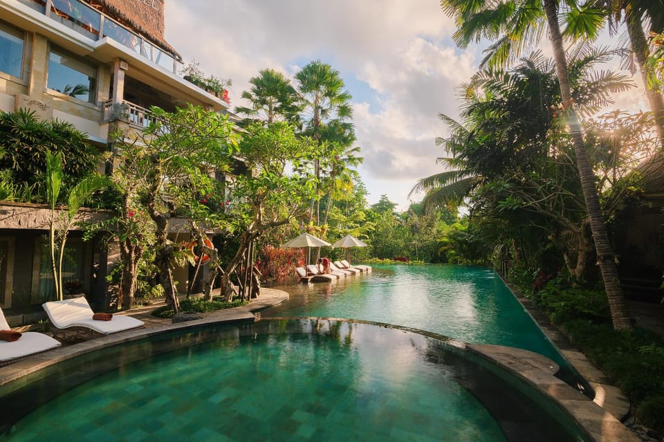 Pool view, Swimming pool, Swimming pool