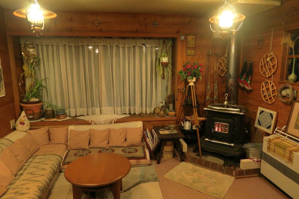 Communal lounge/ TV room