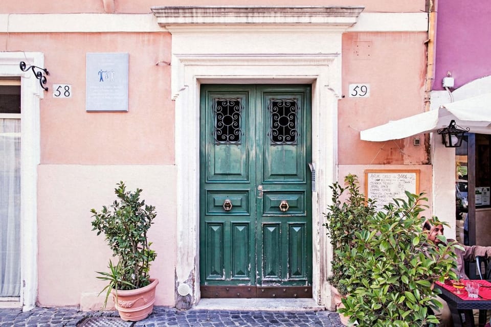 Property building, Facade/entrance, Day