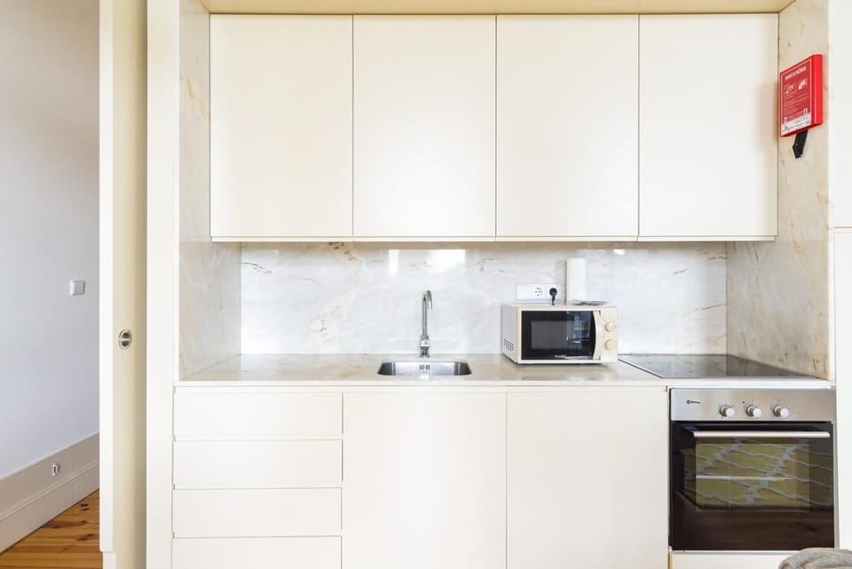 GuestReady - Urban oasis with private balcony Apartment in Porto