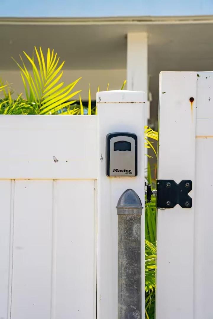 Tropical Getaway House in Aguadilla