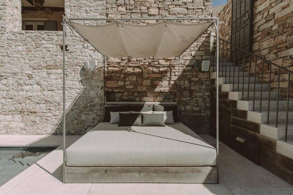 Patio, Living room, Swimming pool, Swimming pool