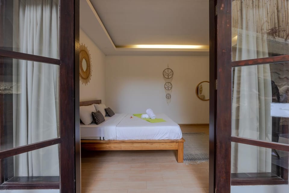 View (from property/room), Photo of the whole room