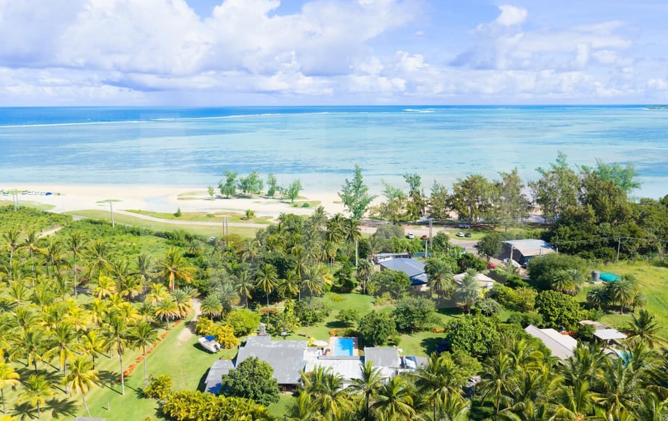 Property building, Beach, Swimming pool
