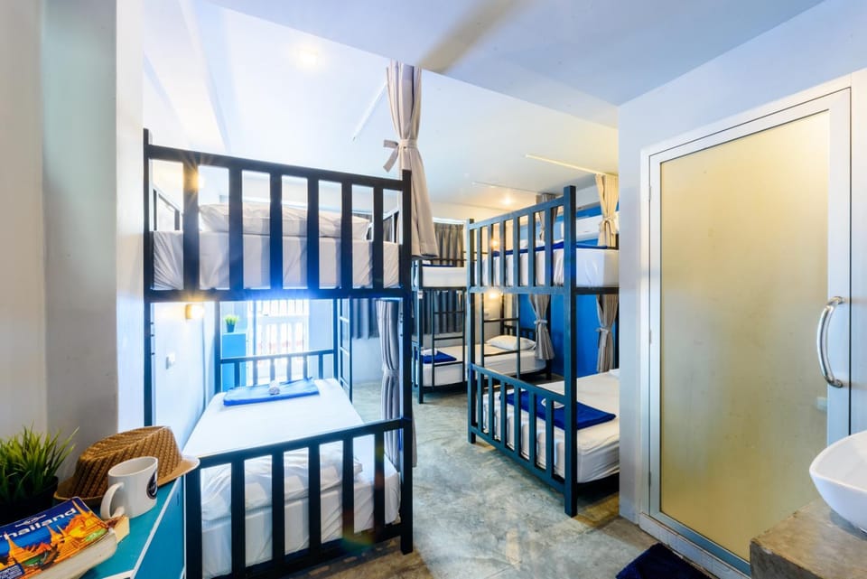 Photo of the whole room, bunk bed