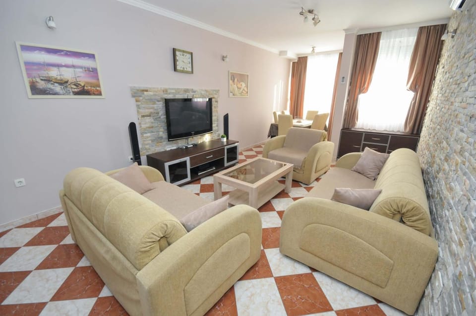 Day, Living room, Photo of the whole room