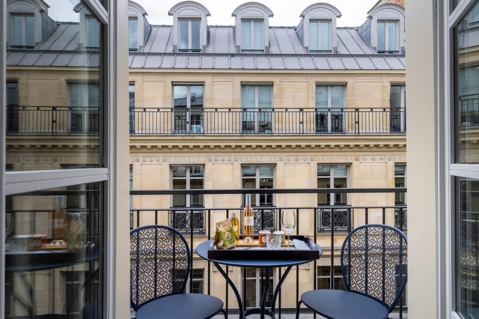 Balcony/Terrace, City view