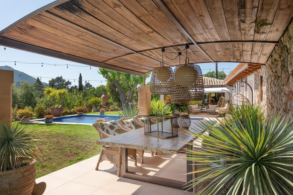 Patio, Garden, Swimming pool